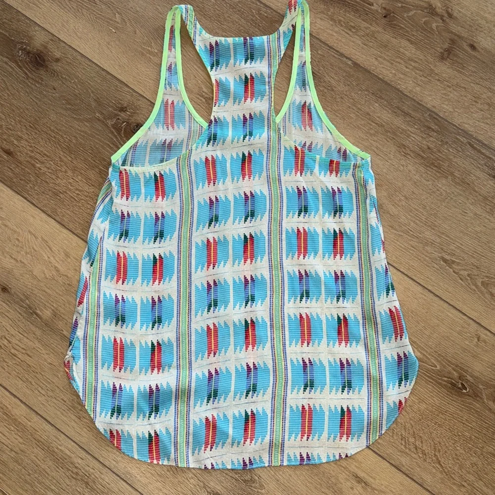 American Eagle flowy Aztec Tank - Picture 3 of 4